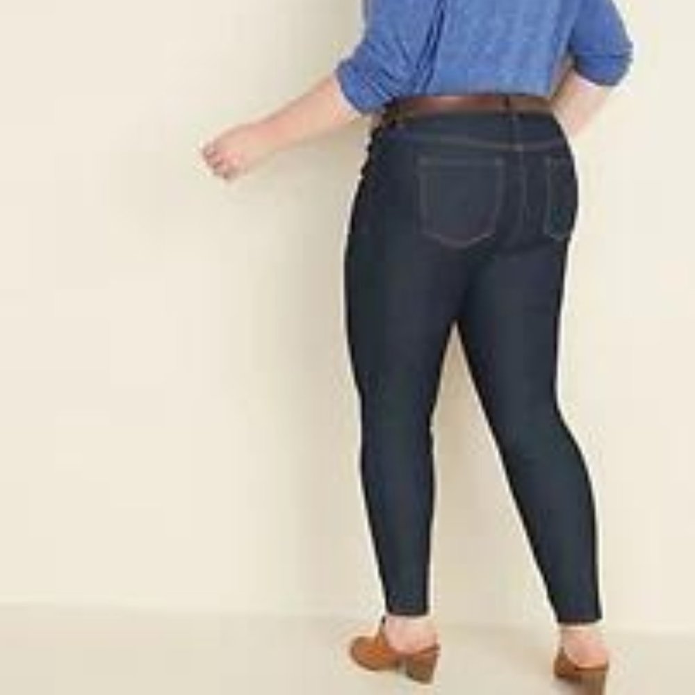Old Navy Mid-Rise Dark-Wash Plus-Size Super Skinny Ankle Jeans New - Picture 2 of 4